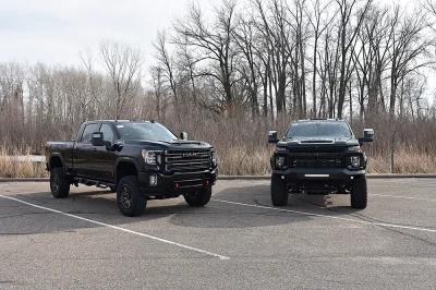 BLACK AND GOLD 2 - 2020 CHEVY SILVERADO 1500 LIFT - Image 5 of 24