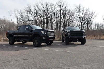 BLACK AND GOLD 2 - 2020 CHEVY SILVERADO 1500 LIFT - Image 6 of 24