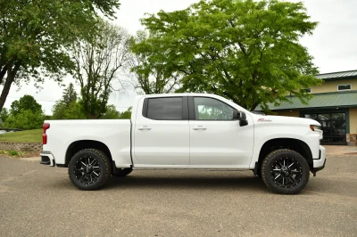 2022 CHEVY 1500 CREW CAB LEVEL EDITION PACKAGE BY WALDOCH - 2022 CHEVY SILVERADO 1500 LEVEL - Image 5 of 19