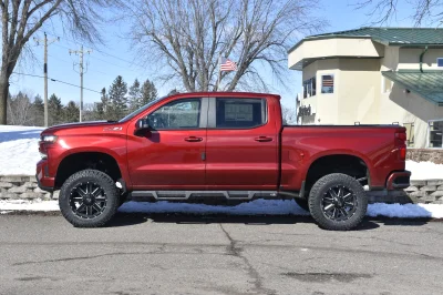 2022 CHEVY 1500 RED LIFT PACKAGE BY WALDOCH - 2022 CHEVY SILVERADO 1500 LIFT - Image 2 of 9