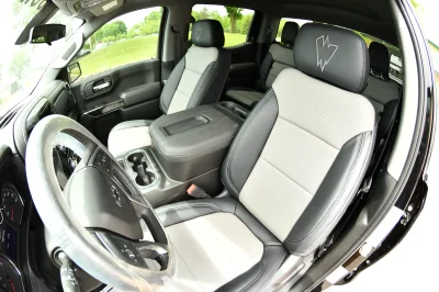 2022 CHEVY 1500 CREW CAB BLACK RAMPAGE EDITION BY WALDOCH - CUSTOM CHEVROLET TRUCK - 2022 CHEVY SILVERADO 1500 RAMPAGE - Image 24 of 31