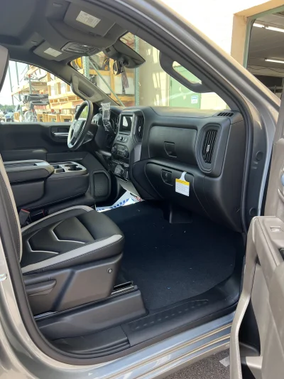 CUSTOM INTERIOR 2026 CHEVY SILVERADO 1500 BUILT BY WALDOCH THE BEST AROUND - 2026 CHEVY SILVERADO 1500 CUSTOM - Image 7 of 16