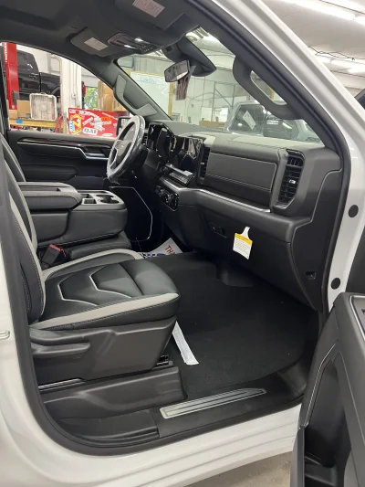CUSTOM CHEVY SILVERADO 1500 WITH CUSTOM INTERIOR BUILT BY THE BEST BUILT BY WALDOCH - 2026 CHEVY SILVERADO 1500 CUSTOM - Image 7 of 16