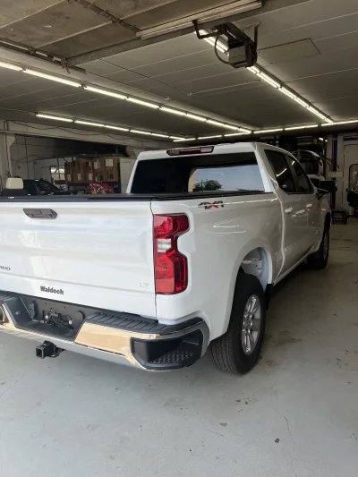 CUSTOM CHEVY SILVERADO 1500 WITH CUSTOMER INTERIOR BUILT BY WALDOCH BUILT BY THE BEST - 2026 CHEVY SILVERADO 1500 CUSTOM - Image 13 of 16