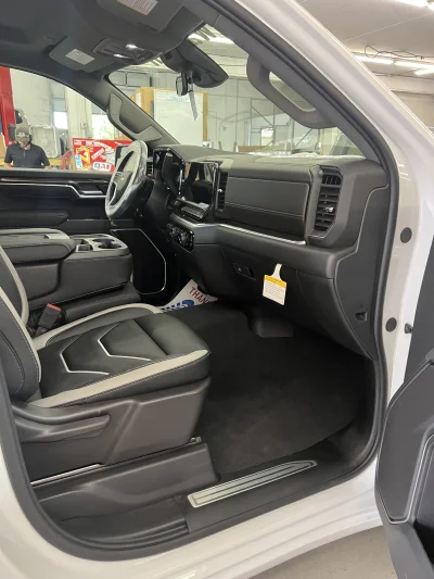 CUSTOM CHEVY SILVERADO 1500 WITH CUSTOMER INTERIOR BUILT BY WALDOCH BUILT BY THE BEST - 2026 CHEVY SILVERADO 1500 CUSTOM - Image 7 of 16