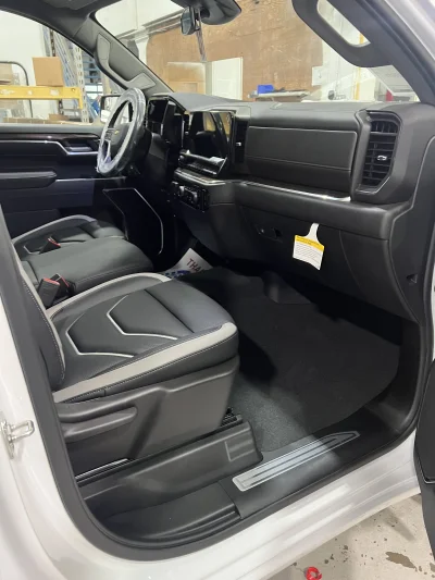 CUSTOM CHEVY SILVERADO 1500 WITH CUSTOM INTERIOR BUILT BY THE BEST BUILT BY WALDOCH - 2026 CHEVY SILVERADO 1500 CUSTOM - Image 7 of 16