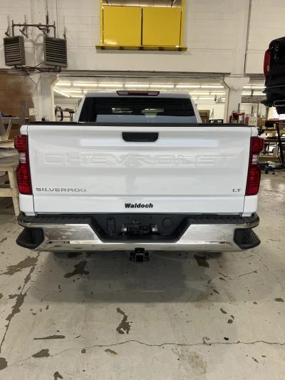 CUSTOM CHEVY SILVERADO 1500 WITH CUSTOM INTERIOR BUILT BY THE BEST BUILT BY WALDOCH - 2026 CHEVY SILVERADO 1500 CUSTOM - Image 12 of 16