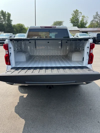 CUSTOM CHEVY SILVERADO 1500 CUSTOM INTERIOR BUILT BY THE BEST BUILT BY WALDOCH - 2026 CHEVY SILVERADO 1500 CUSTOM - Image 11 of 16