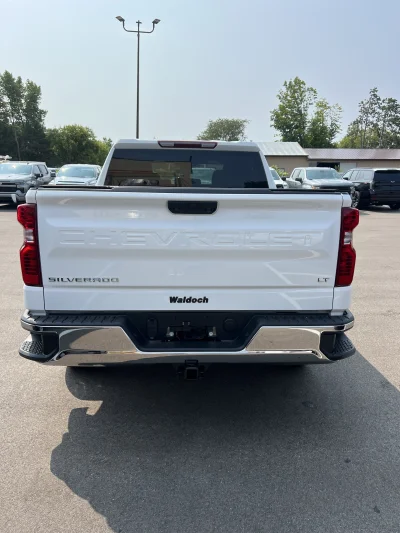 CUSTOM CHEVY SILVERADO 1500 CUSTOM INTERIOR BUILT BY THE BEST BUILT BY WALDOCH - 2026 CHEVY SILVERADO 1500 CUSTOM - Image 12 of 16