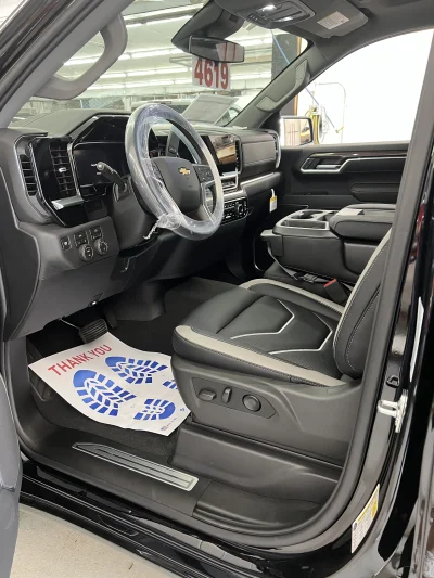 CUSTOM CHEVY SILVERADO 1500 WITH CUSTOM INTERIOR BUILT BY THE BEST BUILT BY WALDOCH - 2026 CHEVY SILVERADO 1500 CUSTOM - Image 6 of 12
