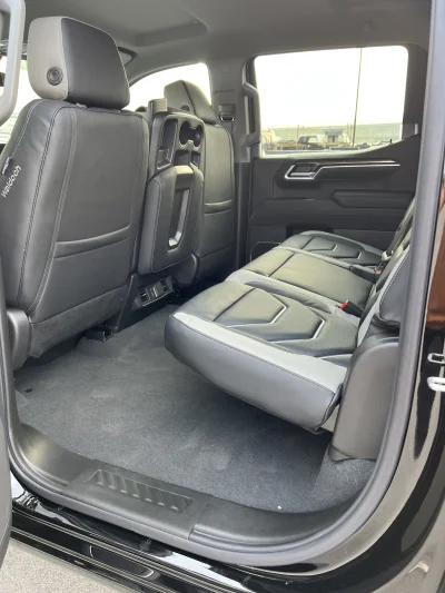 CUSTOM CHEVY SILVERADO 1500 CUSTOM INTERIOR BUILT BY THE BEST BUILT BY WALDOCH - 2026 CHEVY SILVERADO 1500 CUSTOM - Image 6 of 16