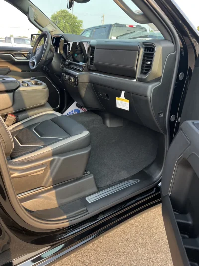 CUSTOM CHEVY SILVERADO 1500 WITH CUSTOM INTERIOR BUILT BY THE BEST BUILT BY WALDOCH - 2026 CHEVY SILVERADO 1500 CUSTOM - Image 13 of 15
