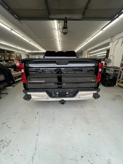 CUSTOM CHEVY SILVERADO 1500 WITH CUSTOM INTERIOR BUILT BY WALDOCH BUILT BY THE BEST - 2026 CHEVY SILVERADO 1500 CUSTOM - Image 12 of 16