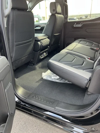 CUSTOM CHEVY SILVERADO 1500 WITH CUSTOM INTERIOR BUILT BY WALDOCH - 2026 CHEVY SILVERADO 1500 CUSTOM - Image 7 of 16