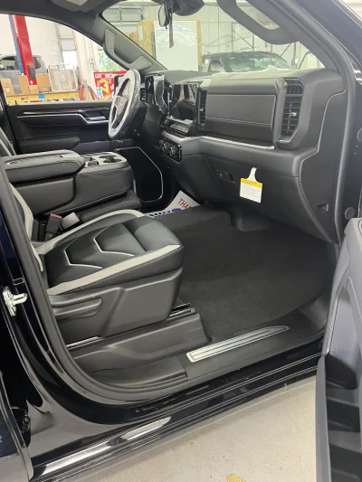 CUSTOM CHEVY SILVERADO 1500 WITH CUSTOM INTERIOR BUILT BY THE BEST BUILT BY WALDOCH - 2026 CHEVY SILVERADO 1500 CUSTOM - Image 6 of 16