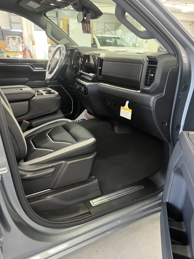 CUSTOM CHEVY SILVERADO WITH CUSTOM INTERIOR BUILT BY WALDOCH - 2026 CHEVY SILVERADO 1500 CUSTOM - Image 5 of 14