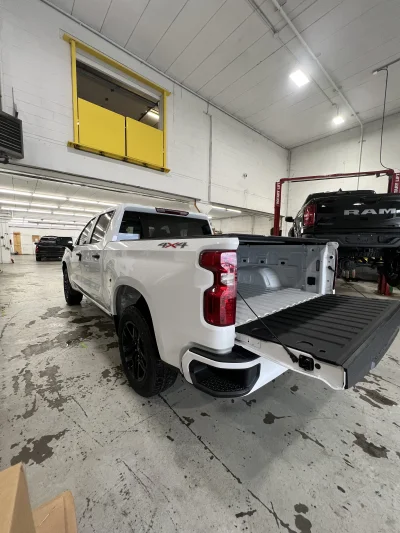2026 CHEVY SILVERADO 1500 - BASIC PACKAGE - SUMMIT WHITE (GAZ) - 2026 CHEVY SILVERADO 1500 CUSTOM - Image 10 of 15