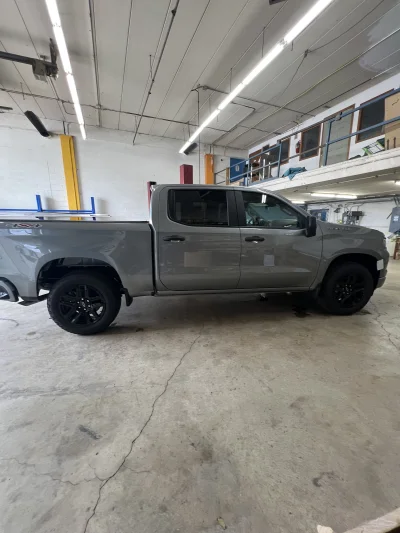2026 CHEVY SILVERADO 1500 - BASIC PACKAGE - STERLING GRAY (GXD) - 2026 CHEVY SILVERADO 1500 CUSTOM - Image 5 of 15