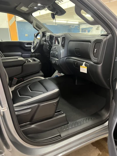 2026 CHEVY SILVERADO 1500 - BASIC PACKAGE - STERLING GRAY (GXD) - 2026 CHEVY SILVERADO 1500 CUSTOM - Image 8 of 15
