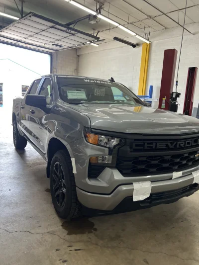 2026 CHEVY SILVERADO 1500 - BASIC PACKAGE - STERLING GRAY (GXD) - 2026 CHEVY SILVERADO 1500 CUSTOM - Image 3 of 15