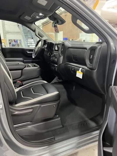 2026 CHEVY SILVERADO 1500 - BASIC PACKAGE - STERLING GRAY (GXD) - 2026 CHEVY SILVERADO 1500 CUSTOM - Image 8 of 15