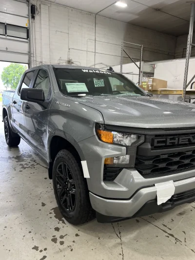 2026 CHEVY SILVERADO 1500 - BASIC PACKAGE - STERLING GRAY (GXD) - 2026 CHEVY SILVERADO 1500 CUSTOM - Image 4 of 15