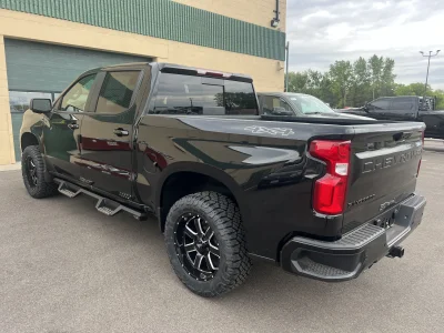 2026 CHEVY SILVERADO 1500 - LEVEL PACKAGE - BLACK (GBA) - 2026 CHEVY SILVERADO 1500 LEVEL - Image 16 of 21