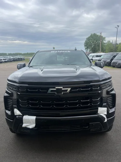 2026 CHEVY SILVERADO 1500 - LEVEL PACKAGE - BLACK (GBA) - 2026 CHEVY SILVERADO 1500 LEVEL - Image 2 of 21