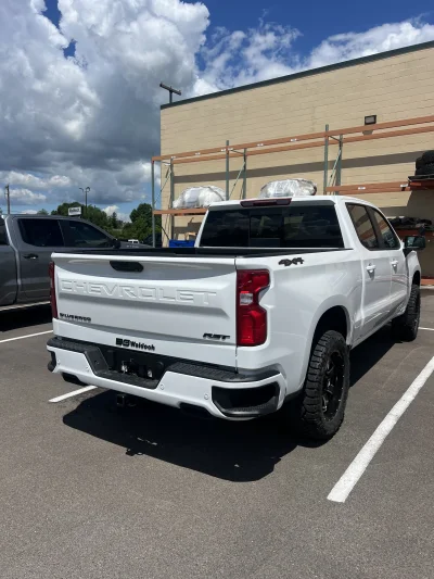 2026 CHEVY SILVERADO 1500 - LEVEL PACKAGE - SUMMIT WHITE (GAZ) - 2026 CHEVY SILVERADO 1500 LEVEL - Image 15 of 19