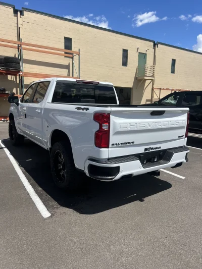 2026 CHEVY SILVERADO 1500 - LEVEL PACKAGE - SUMMIT WHITE (GAZ) - 2026 CHEVY SILVERADO 1500 LEVEL - Image 17 of 19