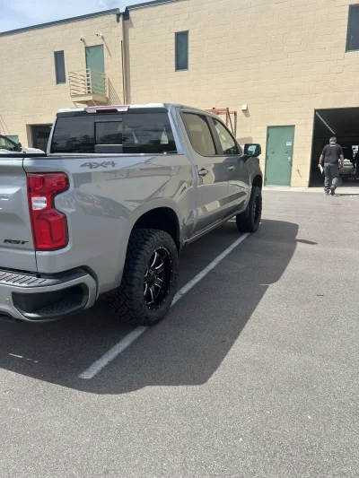 2026 CHEVY SILVERADO 1500 - LEVEL PACKAGE - STERLING GRAY (GXD) - 2026 CHEVY SILVERADO 1500 LEVEL - Image 14 of 16