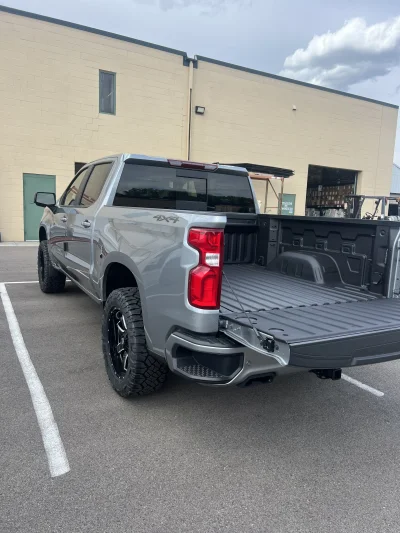 2026 CHEVY SILVERADO 1500 - LEVEL PACKAGE - STERLING GRAY (GXD) - 2026 CHEVY SILVERADO 1500 LEVEL - Image 11 of 16