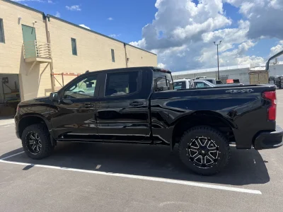 2026 CHEVY SILVERADO 1500 - LEVEL PACKAGE - BLACK (GBA) - 2026 CHEVY SILVERADO 1500 LEVEL - Image 15 of 17