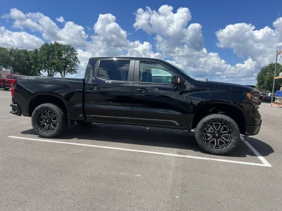 2026 CHEVY SILVERADO 1500 - LEVEL PACKAGE - BLACK (GBA) - 2026 CHEVY SILVERADO 1500 LEVEL - Image 4 of 17