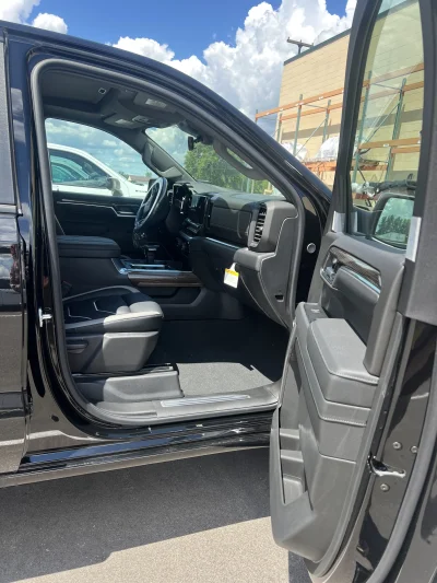 2026 CHEVY SILVERADO 1500 - LEVEL PACKAGE - BLACK (GBA) - 2026 CHEVY SILVERADO 1500 LEVEL - Image 5 of 17