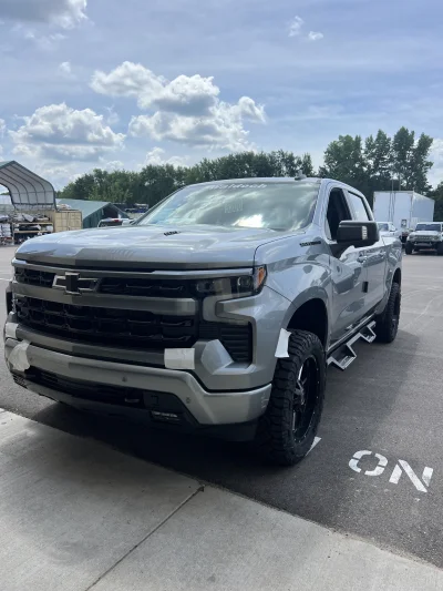 2026 CHEVY SILVERADO 1500 - LEVEL PACKAGE  - STERLING GRAY (GXD) - 2026 CHEVY SILVERADO 1500 LEVEL - Image 3 of 15