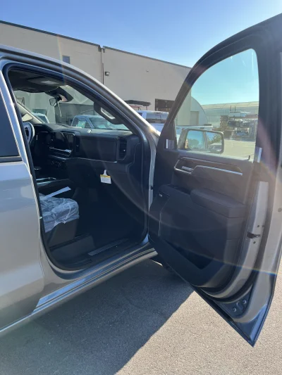 2026 CHEVY SILVERADO 1500 - LEVEL PACKAGE - STERLING GRAY (GXD) - 2026 CHEVY SILVERADO 1500 LEVEL - Image 7 of 20