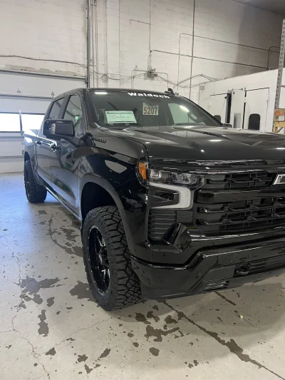 2026 CHEVY SILVERADO 1500 - LEVEL PACKAGE - BLACK (GBA) - 2026 CHEVY SILVERADO 1500 LEVEL - Image 1 of 15