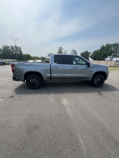 2026 CHEVY SILVERADO 1500 -  LEVEL PACKAGE - STERLING GRAY (GXD) - 2026 CHEVY SILVERADO 1500 LEVEL - Image 5 of 15