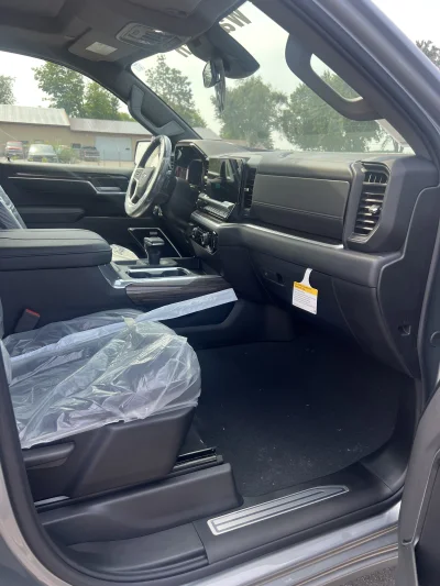 2026 CHEVY SILVERADO 1500 -  LEVEL PACKAGE - STERLING GRAY (GXD) - 2026 CHEVY SILVERADO 1500 LEVEL - Image 8 of 15