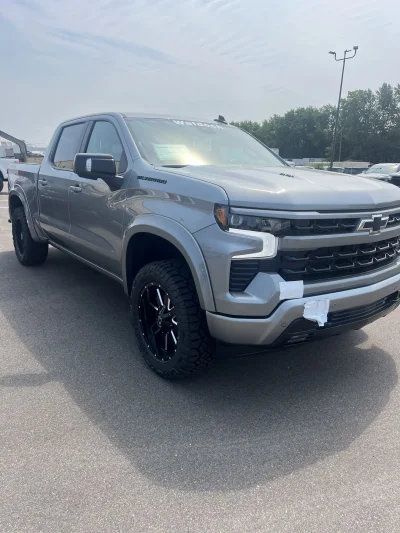 2026 CHEVY SILVERADO 1500 -  LEVEL PACKAGE - STERLING GRAY (GXD) - 2026 CHEVY SILVERADO 1500 LEVEL - Image 3 of 15