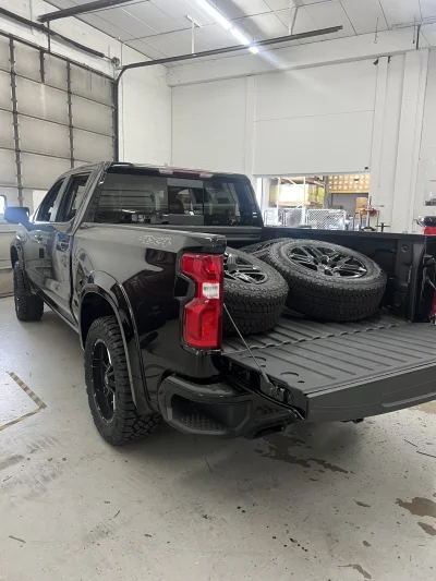 2026 CHEVY SILVERADO 1500 - LEVEL PACKAGE - BLACK (GBA) - 2026 CHEVY SILVERADO 1500 LEVEL - Image 8 of 14