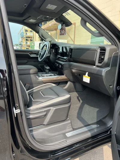 2026 CHEVY SILVERADO 1500 - LEVEL PACKAGE - BLACK (GBA) - 2026 CHEVY SILVERADO 1500 LEVEL - Image 13 of 15