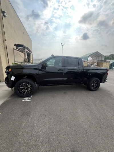2026 CHEVY SILVERADO 1500 - LEVEL PACKAGE - BLACK (GBA) - 2026 CHEVY SILVERADO 1500 LEVEL - Image 4 of 15