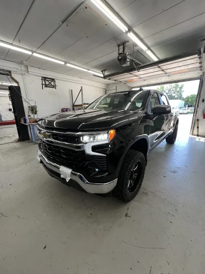 CUSTOM BLACK CHEVY SILVERADO 1500 LEVEL PACKAGE BUILT BY WALDOCH THE BEST AROUND - 2026 CHEVY SILVERADO 1500 LEVEL - Image 3 of 16