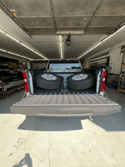 CUSTOM CHEVY LEVEL PACKAGE BUILT BY WALDOCH - 2026 CHEVY SILVERADO 1500 LEVEL - Image 11 of 15