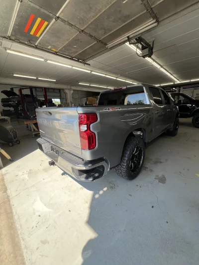 CUSTOM CHEVY LEVEL PACKAGE BUILT BY WALDOCH - 2026 CHEVY SILVERADO 1500 LEVEL - Image 13 of 15