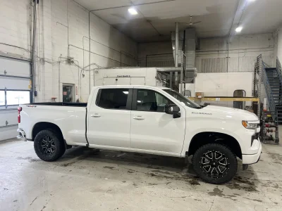CUSTOM CHEVY SILVERADO 1500 LEVEL PACKAGE BUILT BY THE BEST BUILT BY WALDOCH - 2026 CHEVY SILVERADO 1500 LEVEL - Image 5 of 15