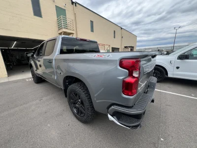 2026 CHEVY SILVERADO 1500 - LEVEL PACKAGE - STERLING GRAY (GXD) - 2026 CHEVY SILVERADO 1500 LEVEL - Image 10 of 22