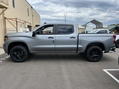 2026 CHEVY SILVERADO 1500 - LEVEL PACKAGE - STERLING GRAY (GXD) - 2026 CHEVY SILVERADO 1500 LEVEL - Image 15 of 22